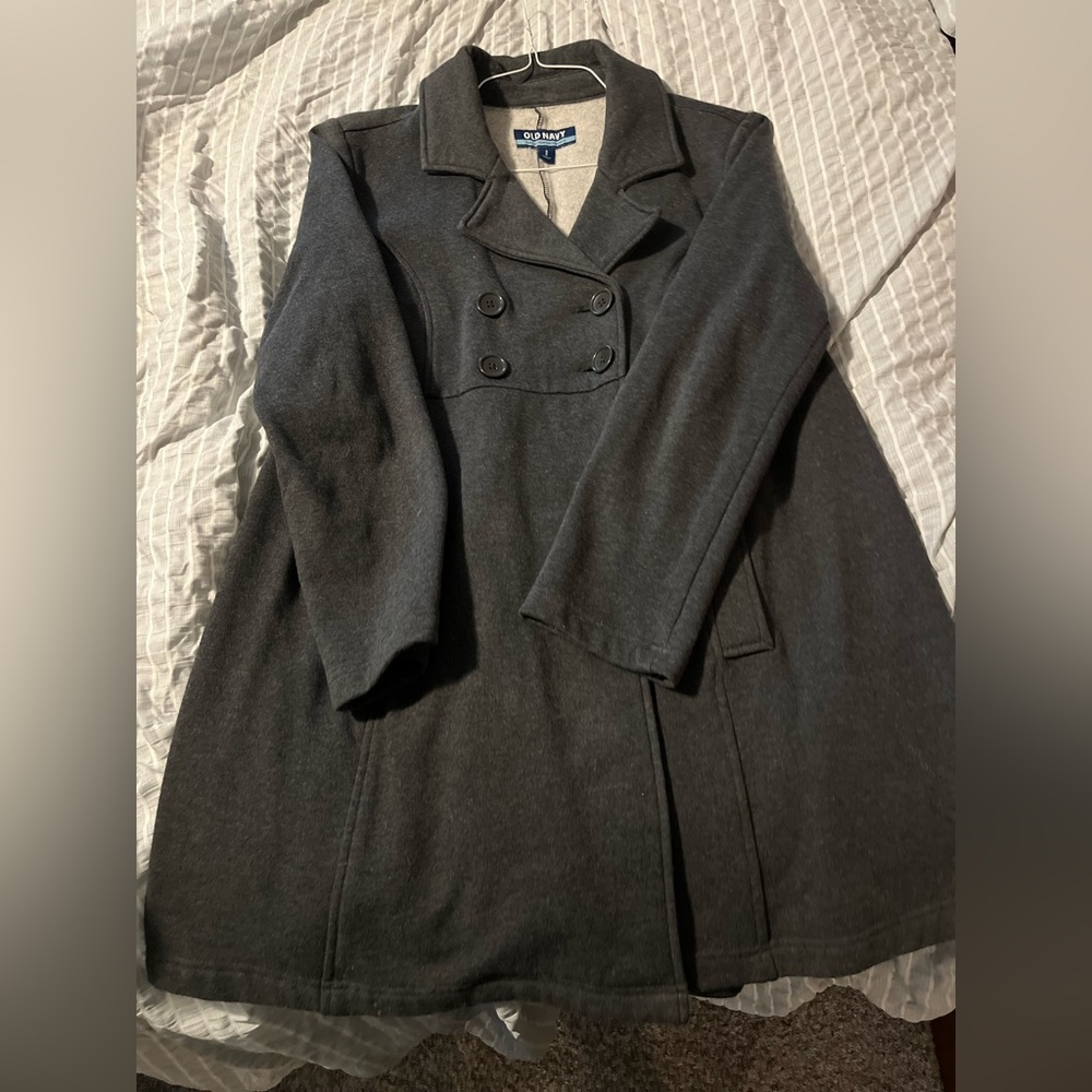 Women’s maternity size M pea coat. Thick fleece.